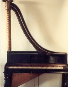 1600's keyed harp
